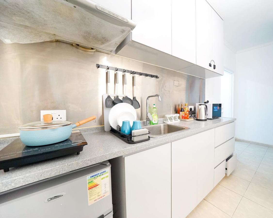 Shared Dormitory Wan Chai Road 187 香港 外观 照片