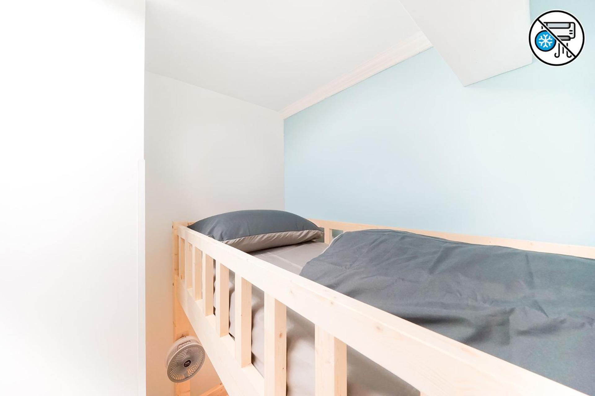 Shared Dormitory Wan Chai Road 187 香港 外观 照片